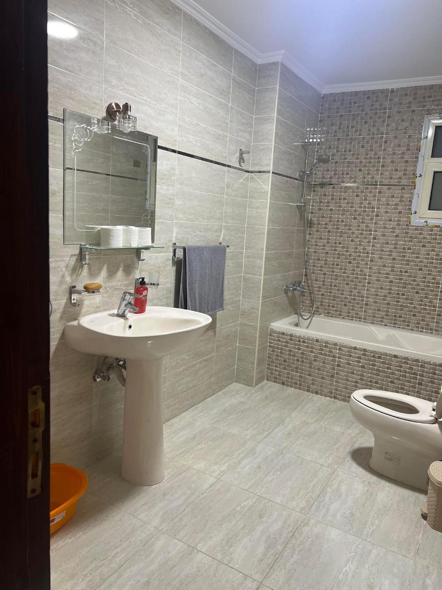 Comfy Luxurious Apartments In Central Location In Mansheyet El Bakry East Kaherah Luaran gambar