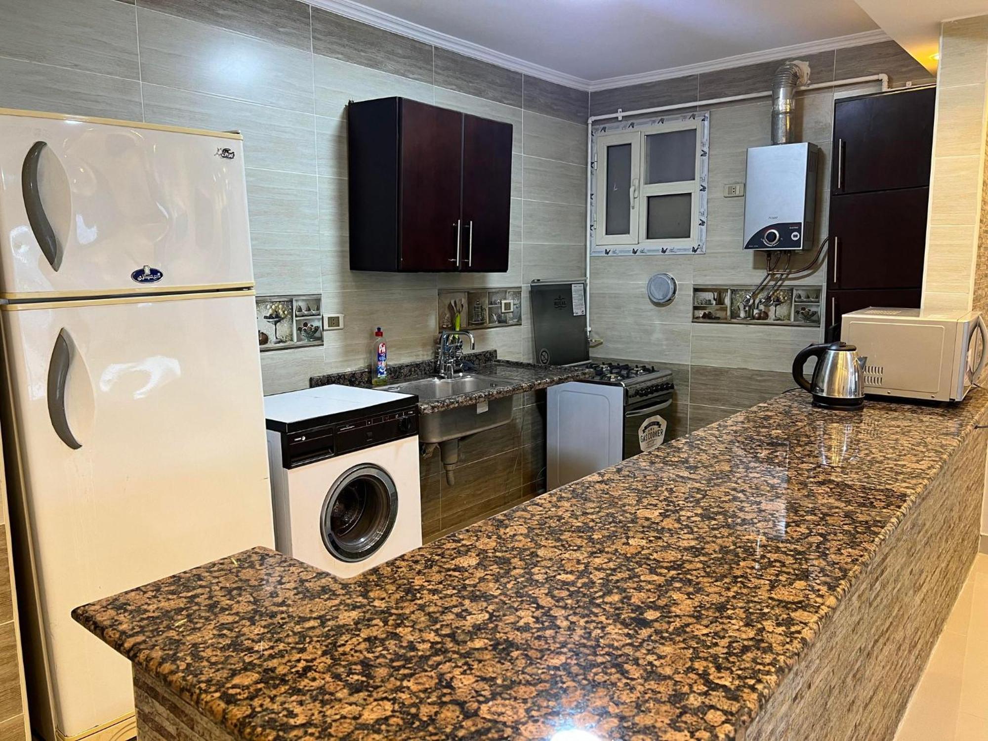 Comfy Luxurious Apartments In Central Location In Mansheyet El Bakry East Kaherah Luaran gambar
